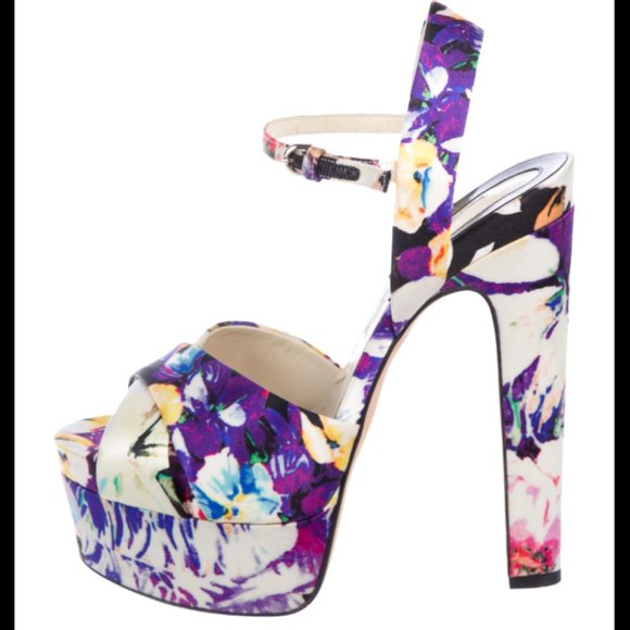 BRIAN ATWOOD MADISON FLOWER PRINT SANDALS - Picture 1 of 13